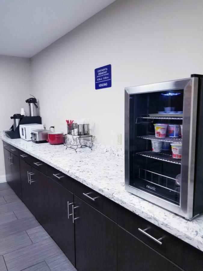 Microtel Inn & Suites By Wyndham Riverside Dayton Eksteriør bilde